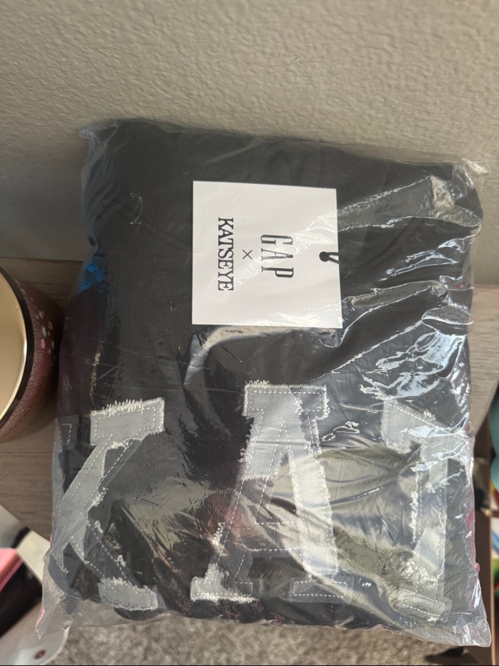 GAP x KATSEYE MEGAN Limited Edition Complex hoodie